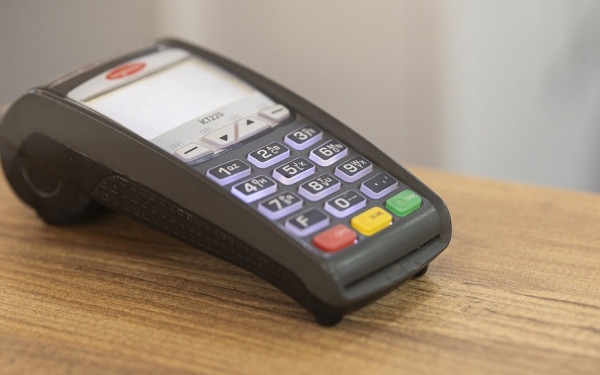 Έρχονται «καμπάνες» σε όσους παρόχους δεν αναβαθμίσουν το λογισμικό των POS