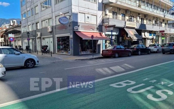 Παράσυρση βρέφους στον Βόλο: «Ο 53χρονος πετάχτηκε μπροστά μου», ισχυρίζεται ο οδηγός της μηχανής