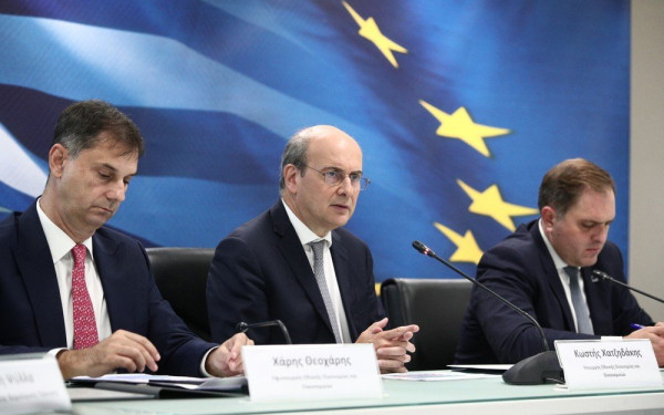 Χατζηδάκης: Έξι προκλήσεις για την ελληνική οικονομία