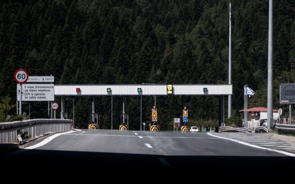 Ν. Παπαδάκης: Πραγματικός εμπαιγμός η απάντηση της Κομισιόν στην ερώτηση για την αύξηση των διοδίων στους ελληνικούς δρόμους