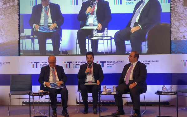 Η Ελληνική Αναπτυξιακή ετοιμάζει προγράμματα  με άτοκο το 40% των δανείων 