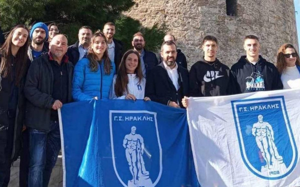 Θεσσαλονίκη: Στο Λευκό Πύργο η σημαία του ιστορικού Ηρακλή