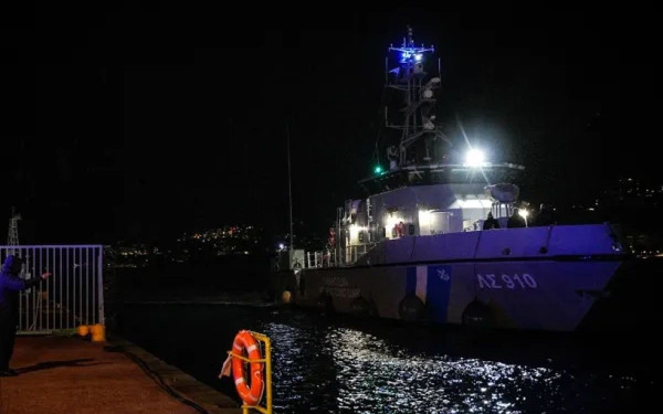 Ναυάγιο στη Λέσβο: Ολονύχτιες έρευνες για τους 12 αγνοούμενους του πλοίου «Raptor» (βίντεο)