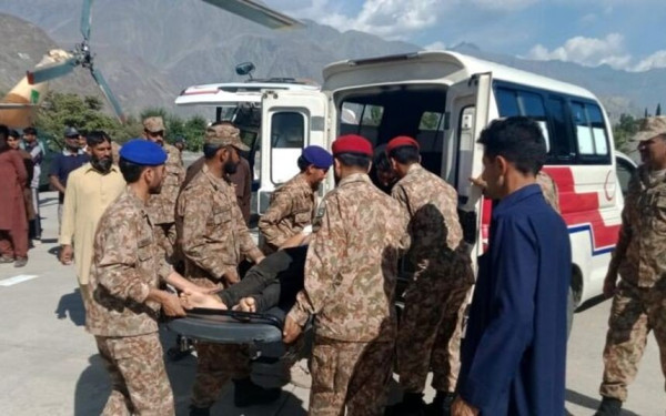 Πακιστάν: Τουλάχιστον 25 νεκροί από δύο εκρήξεις κοντά στα γραφεία υποψηφίων την παραμονή των εθνικών εκλογών