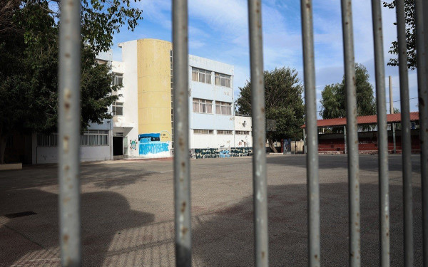 Μαρούσι: Μαθητές πέταξαν κροτίδες και τραυμάτισαν καθηγήτρια - Εννέα προσαγωγές