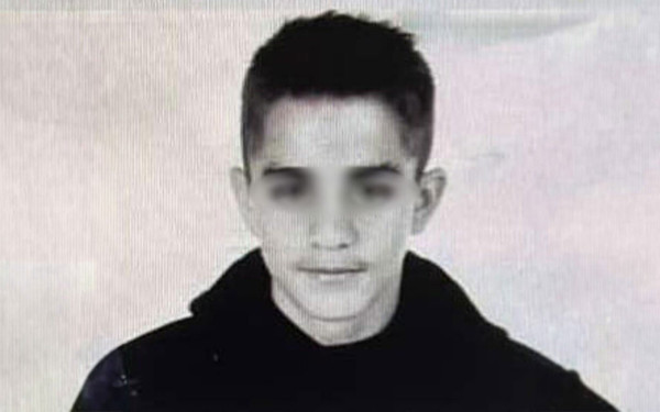 Επίθεση με φωτοβολίδα στο Ρέντη: Αυτός είναι ο 18χρονος δράστης (φωτ.) 