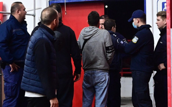 Ολυμπιακός: «Τακτικές αντιποίνων των ναζί από την Αστυνομία, να παραιτηθούν όλοι» - Σκληρή απάντηση του Γ. Οικονόμου