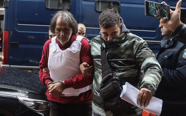 Γυναικοκτονία στη Σαλαμίνα: Αμετανόητος ο 70χρονος οδηγείται στη φυλακή 