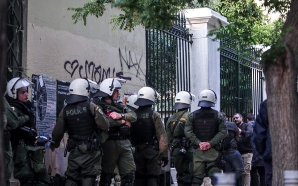 Θεσσαλονίκη: «Όταν υπάρχει βούληση τίποτα δεν είναι ακατόρθωτο» λέει η Ένωση Αστυνομικών Υπαλλήλων για τα επεισόδια στο ΑΠΘ