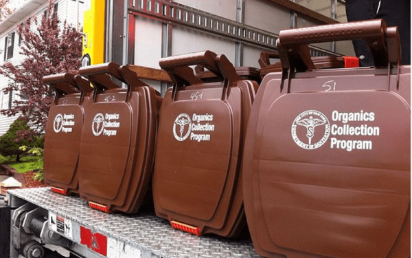 Θεσσαλονίκη: Δωρεάν λίπασμα σε νοικοκυριά για κήπους και γλάστρες από τα σκουπίδια της κουζίνας - Καφέ κάδοι σε κάθε γειτονιά