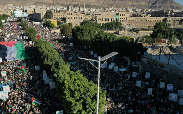 Μεγάλες διαδηλώσεις σε αραβικές χώρες κατά της ισραηλινής εισβολής στη Γάζα