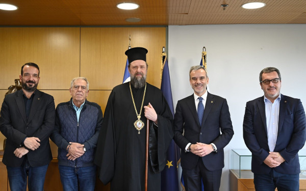 Ο Ζέρβας υποδέχθηκε στο Δημαρχείο το νέο Μητροπολίτη Θεσσαλονίκης Φιλόθεο - Δείτε φωτογραφίες