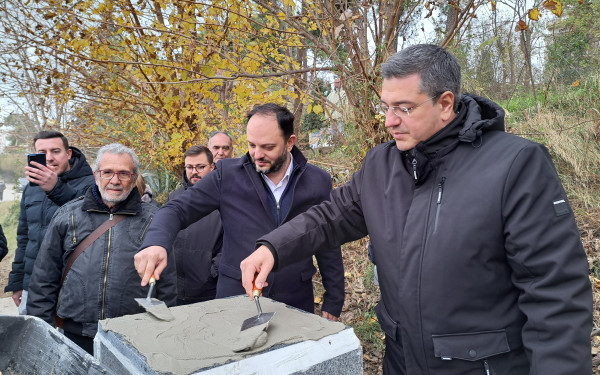 Θεσσαλονίκη: Θεμελιώθηκε το Αλιευτικό Καταφύγιο Καλαμαριάς (φωτ.)