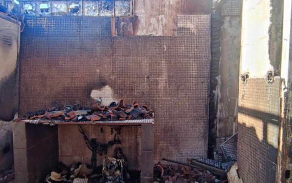 Φλώρινα: Καταστροφική πυρκαγιά στο σταθμό της Σχολής Καλών Τεχνών στις Πρέσπες (φωτ.) 