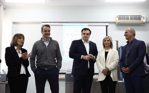 Μητσοτάκης: Μεγάλο λάθος το χάσμα μεταξύ της Ανώτατης Εκπαίδευσης και της Τεχνικής Εκπαίδευσης