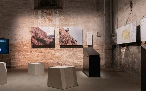 Ξέρατε ότι η Ακρόπολη είχε ράμπες για ΑμεΑ και πινακοθήκη; Άγνωστες πτυχές του ιερού βράχου στο Αρχαιολογικό Μουσείο Θεσσαλονίκης (φωτ.)