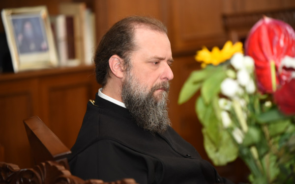 Φιλόθεος για τρανσοφοβική επίθεση: Με πόνο καρδιάς διάβασα για την είδηση