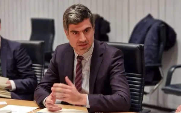 Θανάσης Γλαβίνας για Πανεπιστήμια: «Εκσυγχρονισμός θα ήταν η ανέγερση δεκάδων φοιτητικών εστιών και η προκήρυξη νέων θέσεων καθηγητών»