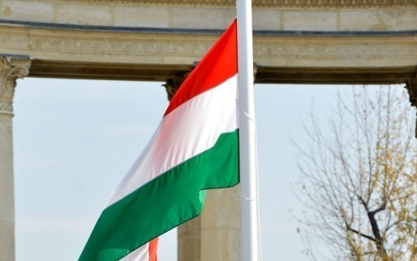 Ουγγαρία: Νομοσχέδιο αφαιρεί προσωρινά την υπηκοότητα από πολίτες με δύο εθνικότητες