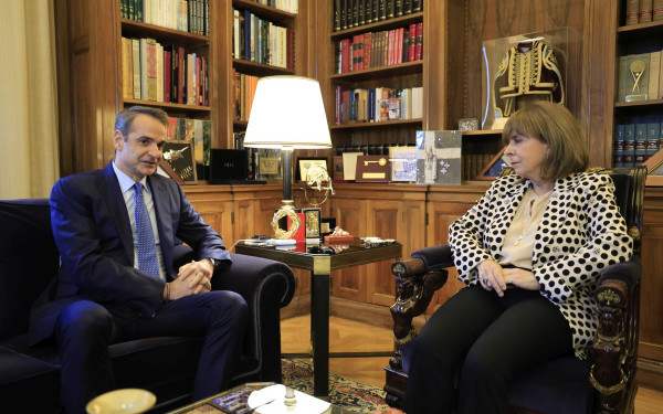 Μητσοτάκης σε Σακελλαροπούλου: Iστορική η μεταρρύθμιση για τα πανεπιστήμια - Είμαστε σε τροχιά σημαντικών αλλαγών