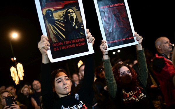 ΠΑΣΟΚ-ΚΙΝΑΛ: Εξελίσσεται πλήρως η συγκάλυψη των υπευθύνων της τραγωδίας στα Τέμπη από την κυβέρνηση