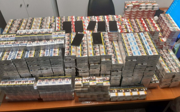 Ένα δισ. ευρώ η ζημιά στο Δημόσιο από το κύκλωμα λαθραίων τσιγάρων με τον «Πούτιν» και τον «Πρόεδρο»