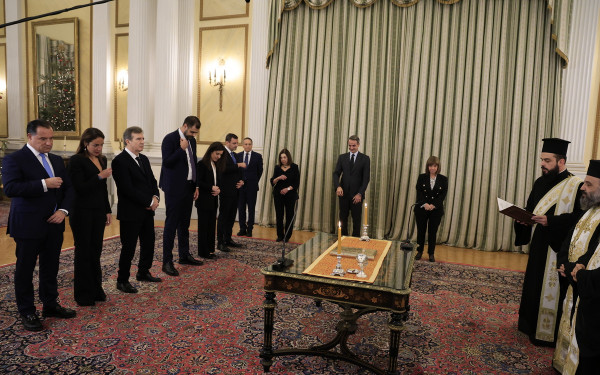 Ανασχηματισμός: Η ορκωμοσία των νέων υπουργών και υφυπουργών - Τι είπε ο πρωθυπουργός για το γάμο των ομόφυλων ζευγαριών  (βίντεο)