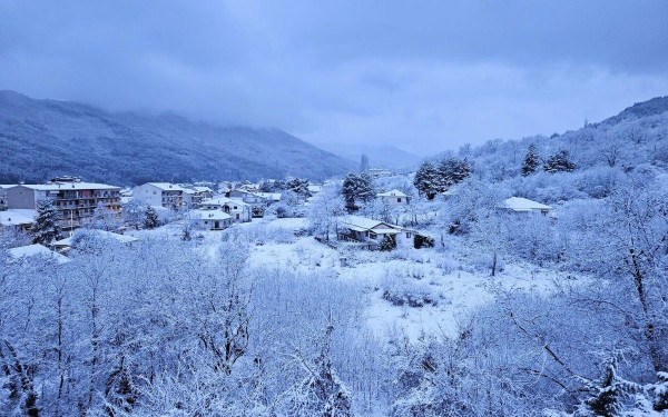 Χιονιάς στη Δυτική Μακεδονία - Που χρειάζονται αλυσίδες (βίντεο, φωτ.)