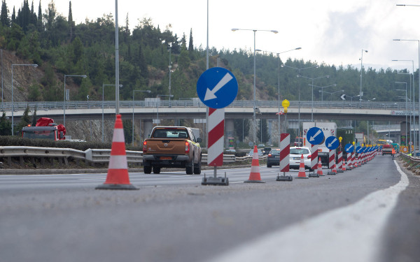 Εργασίες διαγράμμισης στην Ε.Ο. Θεσσαλονίκης - Ν. Μουδανιών