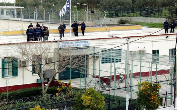 Βόλος: Παραλίγο γενικευμένη σύρραξη στις φυλακές μεταξύ αλλοδαπών