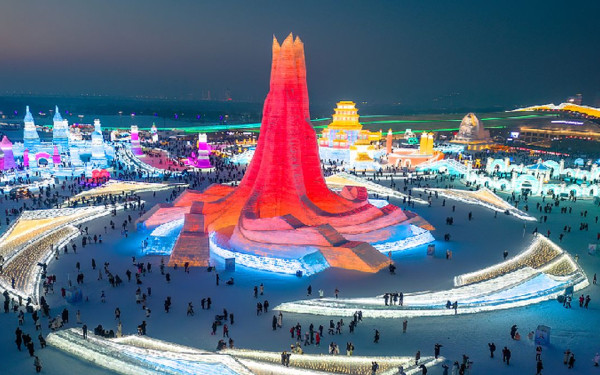 Κίνα: Ρεκόρ τουριστών προσέλκυσε η «πόλη του χιονιού» τη φετινή Πρωτοχρονιά	