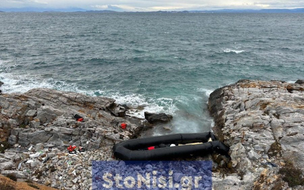 Τραγωδία στη Λέσβο: Τρεις νεκροί σε ναυάγιο με μετανάστες - Σε εξέλιξη επιχείρηση του Λιμενικού  