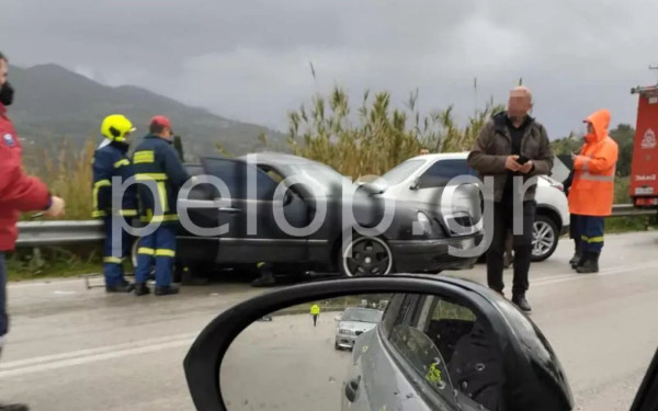 Πάτρα: Σοβαρό τροχαίο με πέντε τραυματίες - Δύο εξ αυτών ανήλικα παιδιά (φωτ.)