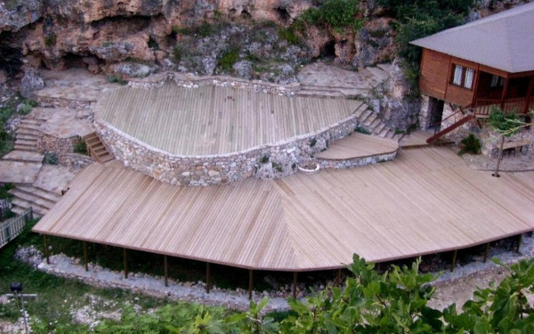 Δράμα: Πέτρινη γραφειοκρατία 