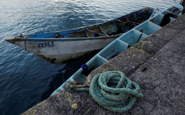 Βρέθηκαν 3 πτώματα μέσα σε βάρκα ανοιχτά των Κανάριων Νήσων στην Ισπανία