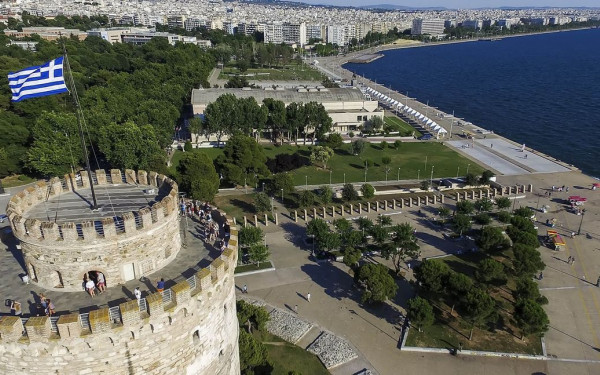 Θεσσαλονίκη: Στο «κόκκινο» το ιικό φορτίο του κορονοϊού - Παράλληλη αύξηση του ιικού φορτίου της γρίπης