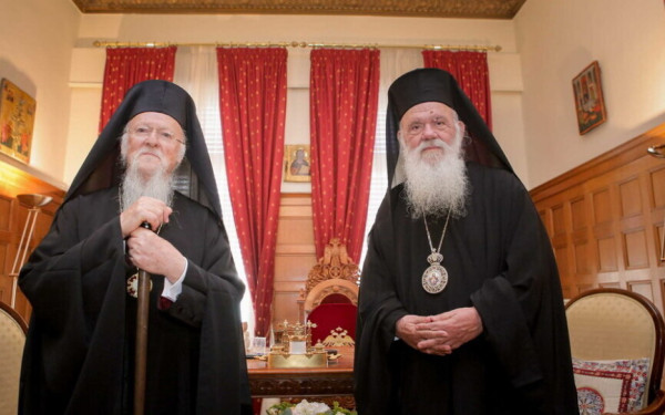 Επικοινωνία Ιερώνυμου με Βαρθολομαίο για ευχές