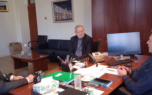 Με δέσμευση για αγαστή συνεργασία η επίσκεψη του πρόεδρου της ΠΕΔ και του ΦοΔΣΑ