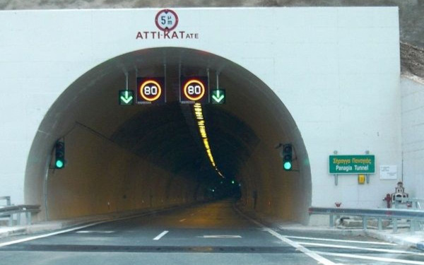 Η Εγνατία Οδός απαντάει σε οδηγό για «ελλιπή μέτρα ασφαλείας» σε σήραγγα
