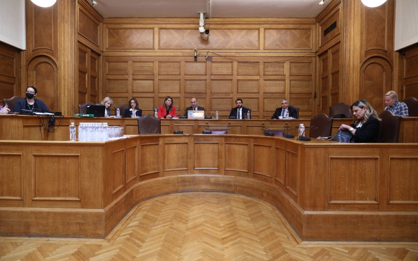 Το πόρισμα της ΝΔ για τα Τέμπη: Τα επτά μοιραία λάθη του σταθμάρχη και των μηχανοδηγών