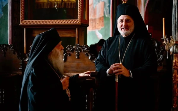 Άγιο Όρος: Θεοφάνεια στη μονή Ξενοφώντος για τον Αρχιεπίσκοπο Αμερικής Ελπιδοφόρο (βίντεο)