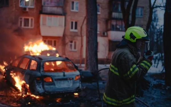 Ουκρανία: 18 νεκροί και 130 τραυματίες μέσα σε λίγες ώρες από ρωσικές επιθέσεις (βίντεο)