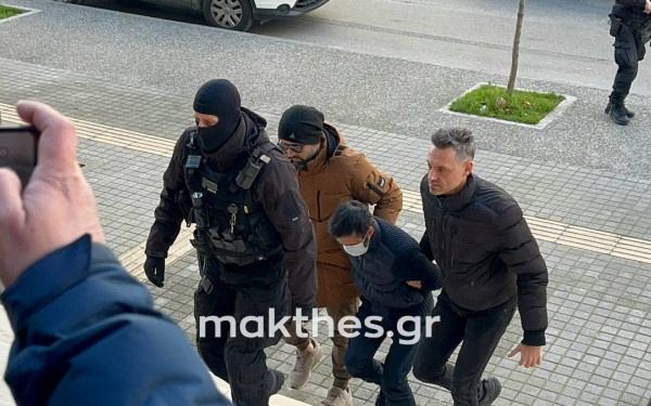 Γυναικοκτονία στη Θεσσαλονίκη: «Δεν έχω την παραμικρή σχέση με την υπόθεση» λέει στην TV ο σύντροφος της 41χρονης - Δείτε βίντεο