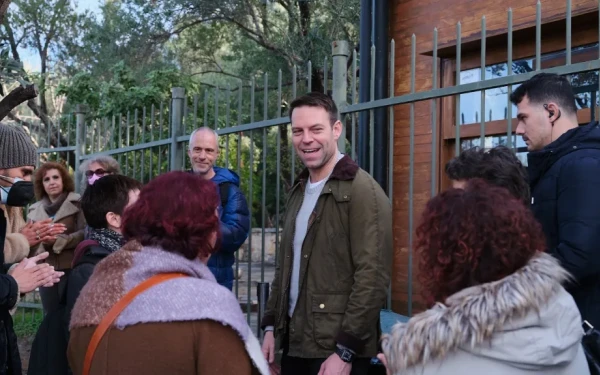 Στ. Κασσελάκης: Συνάντηση με τους αρχαιοφύλακες της Ακρόπολης που βρίσκονται σε κινητοποίηση για το καθεστώς εργασίας τους
