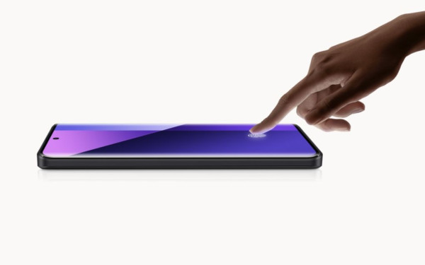 Τα smartphone της μεσαίας κατηγορίας κουβαλούν πλέον προηγμένες τεχνολογίες