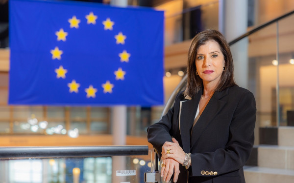 Άννα Μισέλ Ασημακοπούλου: «Καλοδεχούμενη» η έρευνα για τα μαζικά email σε απόδημους