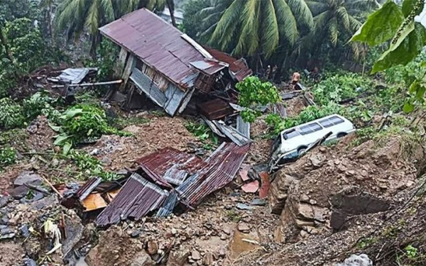 Φιλιππίνες: 5 παιδιά και 2 ενήλικοι σκοτώθηκαν στο σπίτι τους μετά από κατολίσθηση (βίντεο & φωτ.)