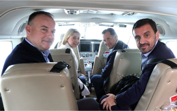 Στην πρώτη πτήση με υδροπλάνο της Hellenic Seaplanes o Yφυπ. Ιωάννης Παππάς
