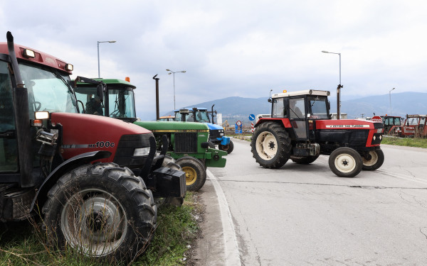 Μπλόκο των αγροτών στην Κεντρική Μακεδονία - Σε ποια σημεία έκλεισαν την Εθνική Οδό