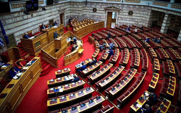 Νόμος η οδηγία CSRD για την ενσωμάτωση Εκθέσεων Βιωσιμότητας στις Οικονομικές Καταστάσεις - Ποιες επιχειρήσεις αφορά